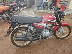 TVS HLX 125 2024 Red