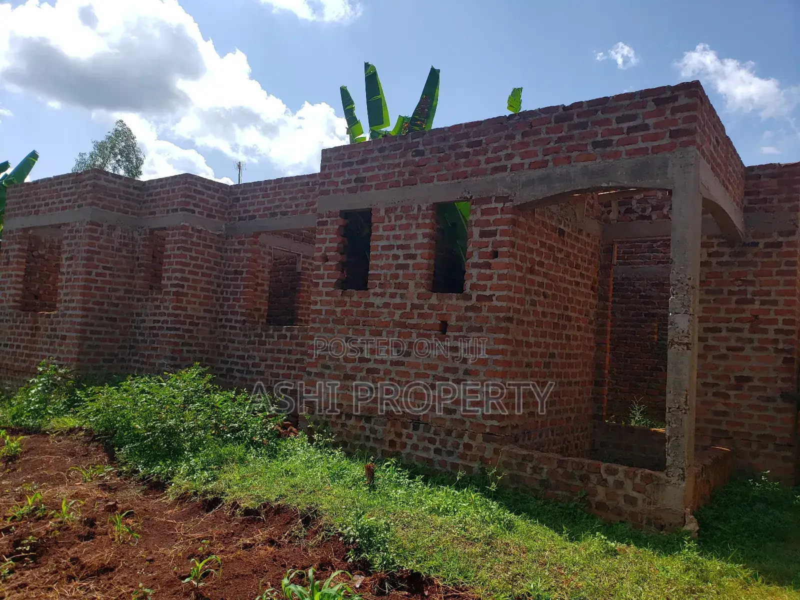 Jinja City Unfinished House for Sale