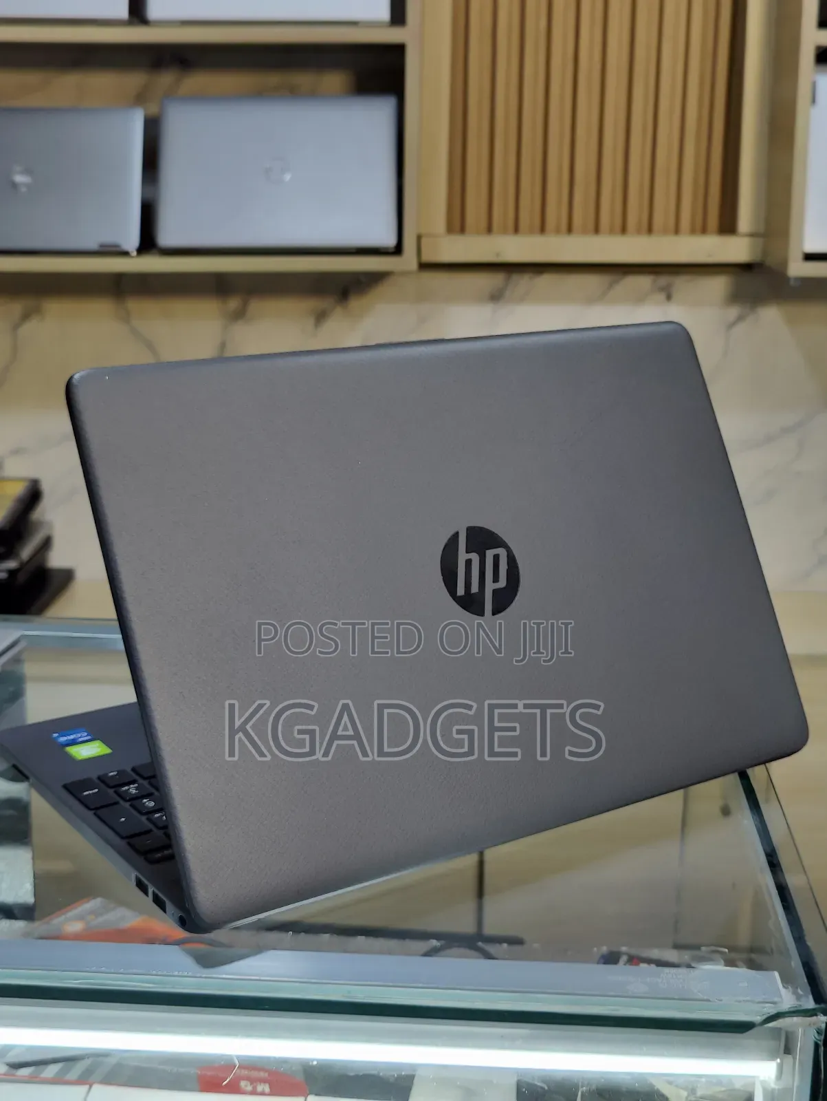 Laptop HP 250 G8 8GB Intel Core I5 HDD+SSD 512GB