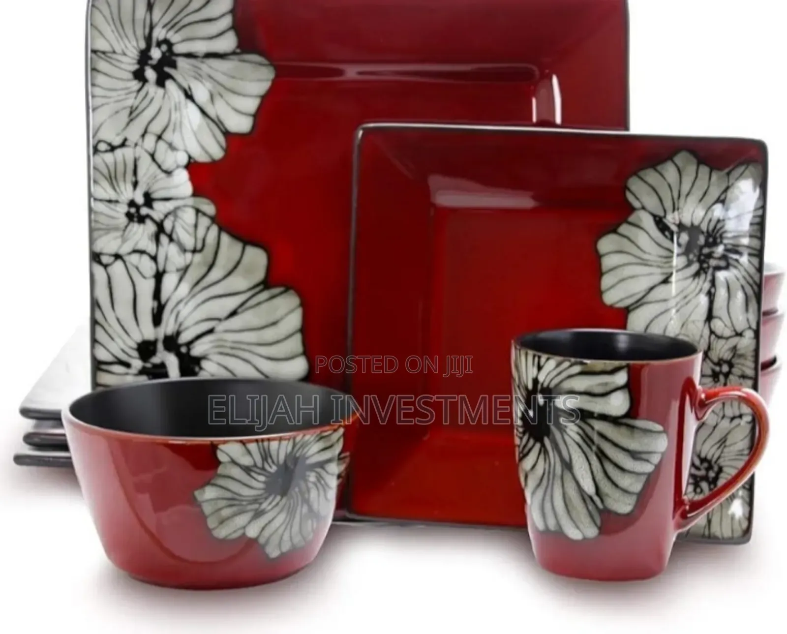 Brand New 18 Pieces Dinner Set With Flower Acent