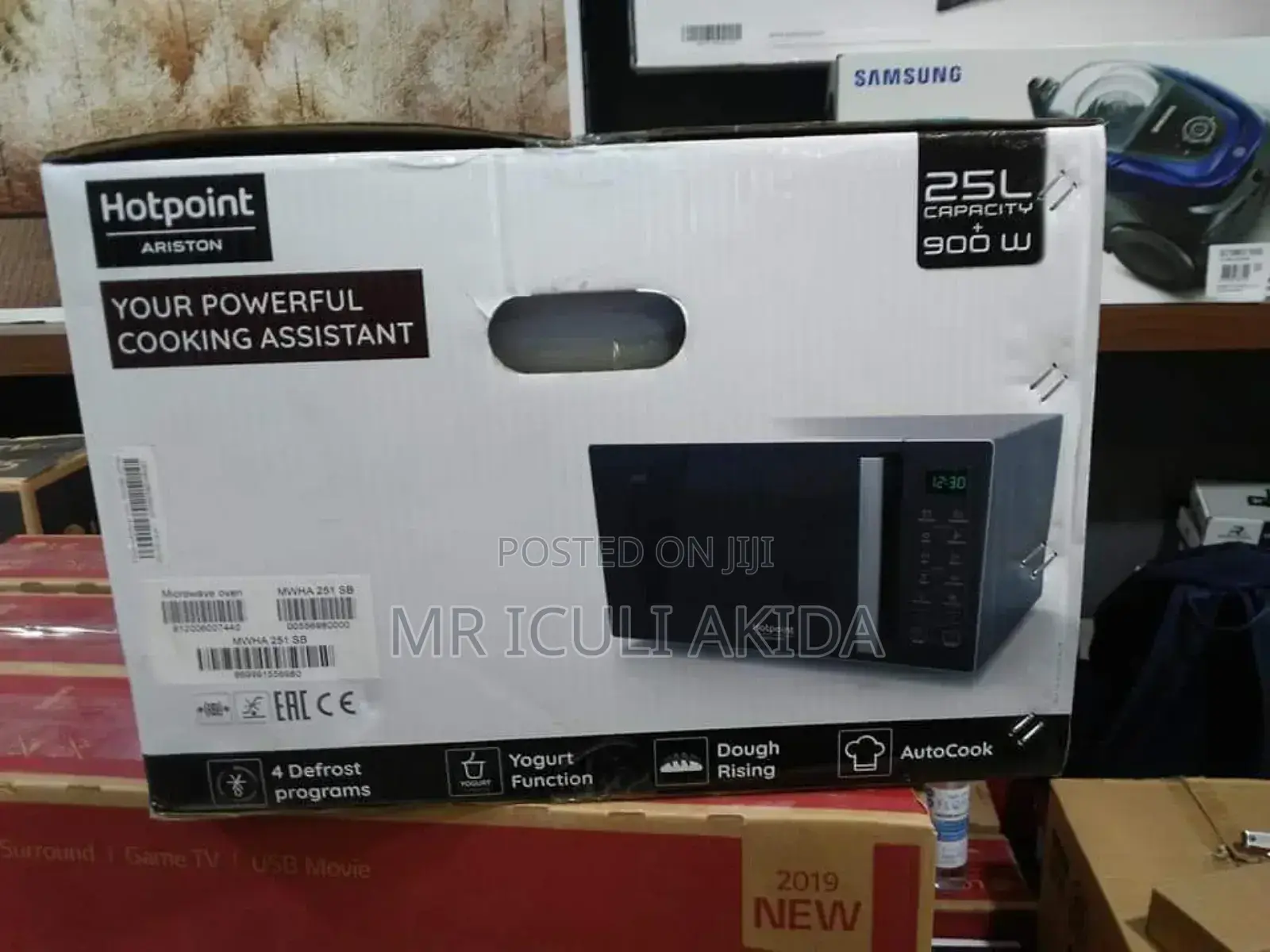 Hotpoint Ariston 900w Cook 25L Digital Microwave