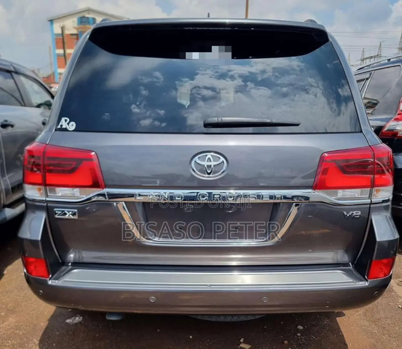 Toyota Land Cruiser 4.6 V8 ZX 2016 Gray