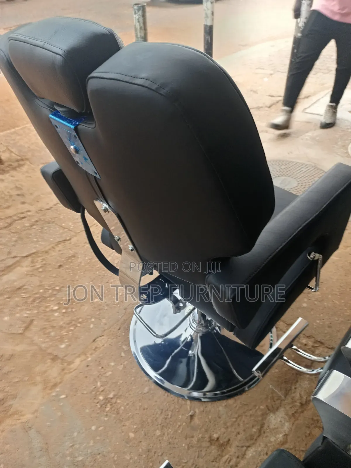 Barbar Saloon Chair
