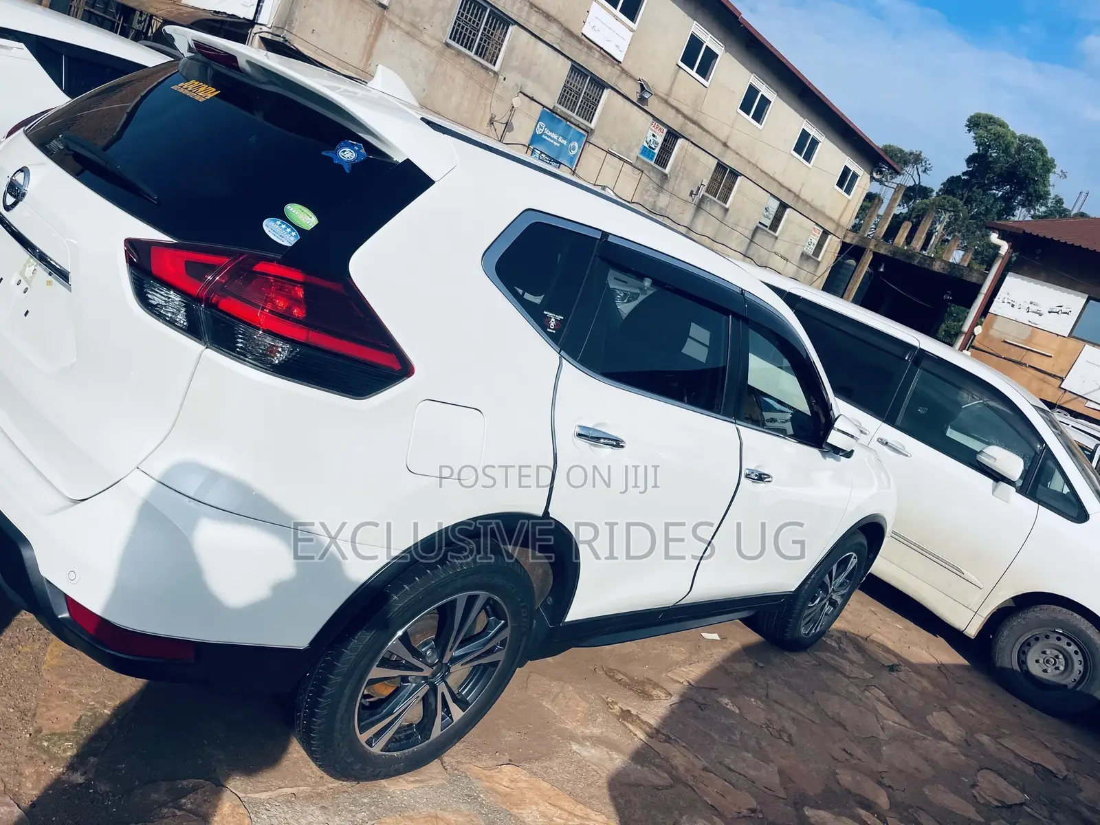 Nissan X-Trail 2.0 Petrol AWD 2017 White