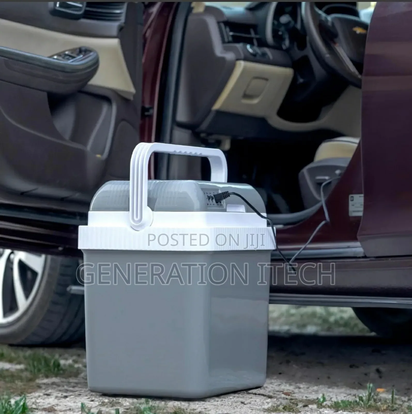 Geepas 24 Litre Hot and Cold Car Frigde Portable Frdge AC/DC