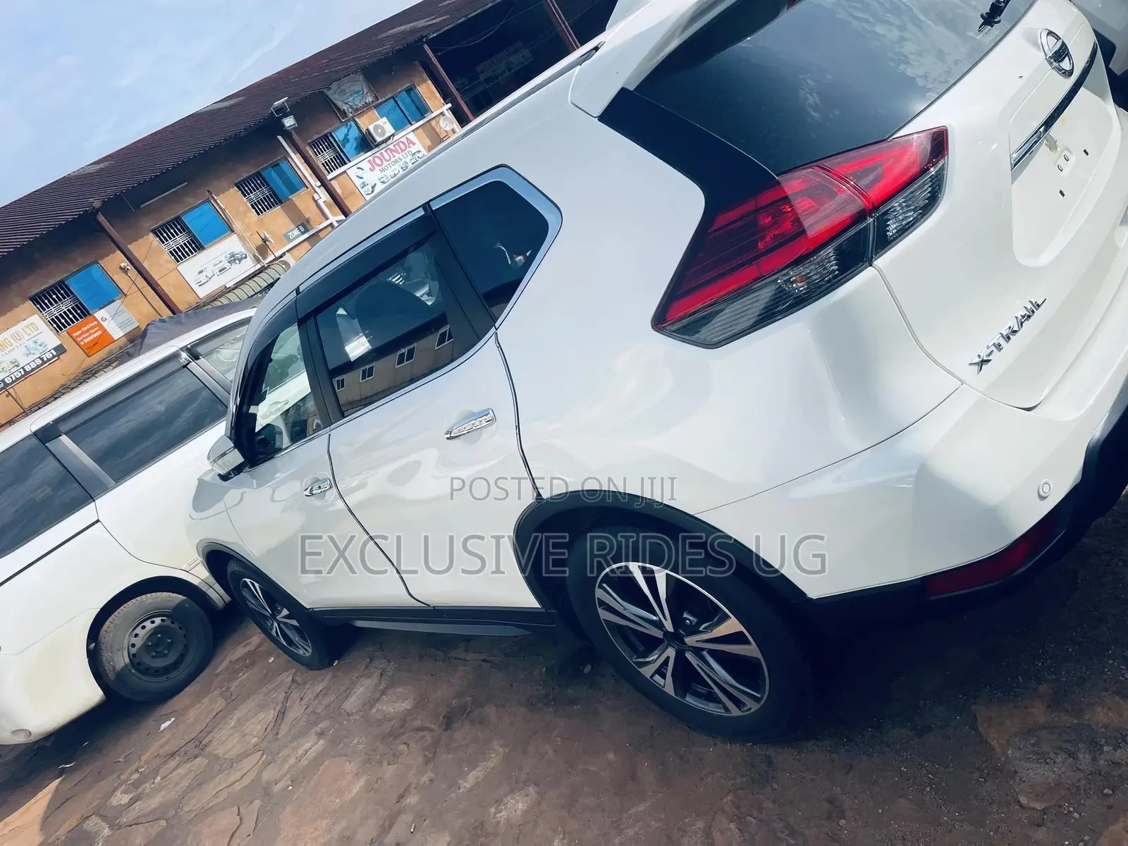 Nissan X-Trail 2.0 Petrol AWD 2017 White