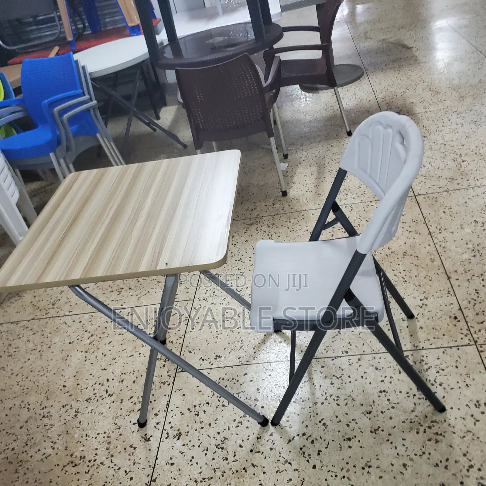 Working_foldable Table and Chair
