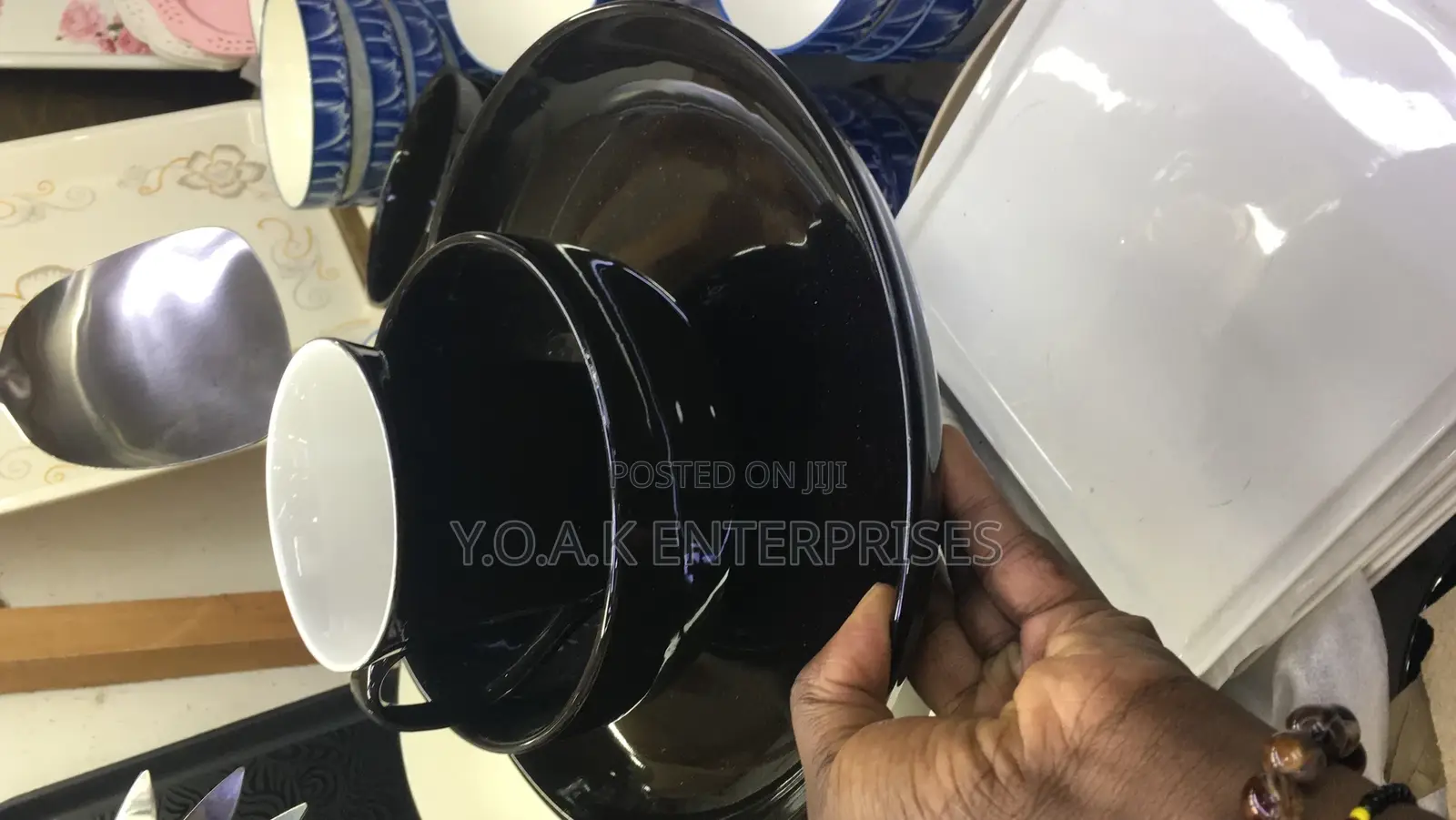 Black Dinner Set of 18 PCS