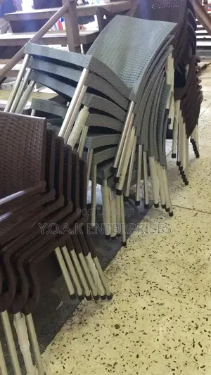 Standard Plastic Chairs