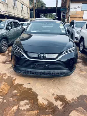 Toyota Harrier 2.0 2020 Black