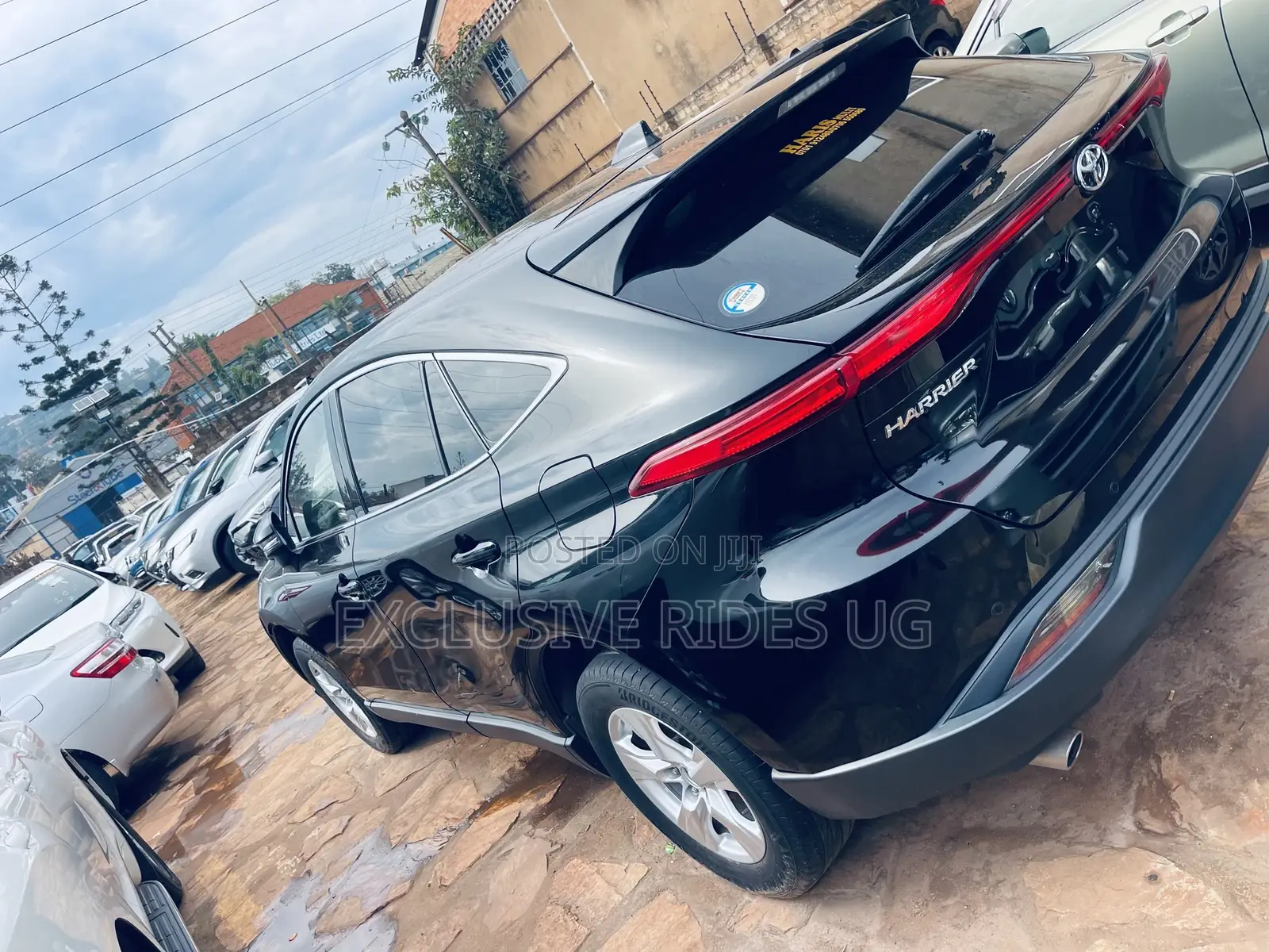 Toyota Harrier 2.0 2020 Black
