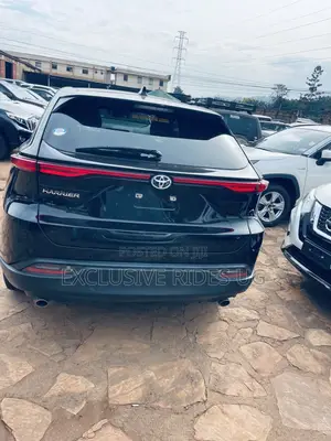 Toyota Harrier 2.0 2020 Black