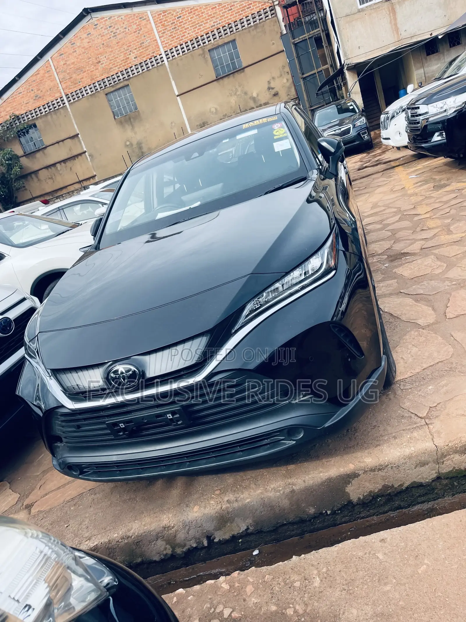 Toyota Harrier 2.0 2020 Black