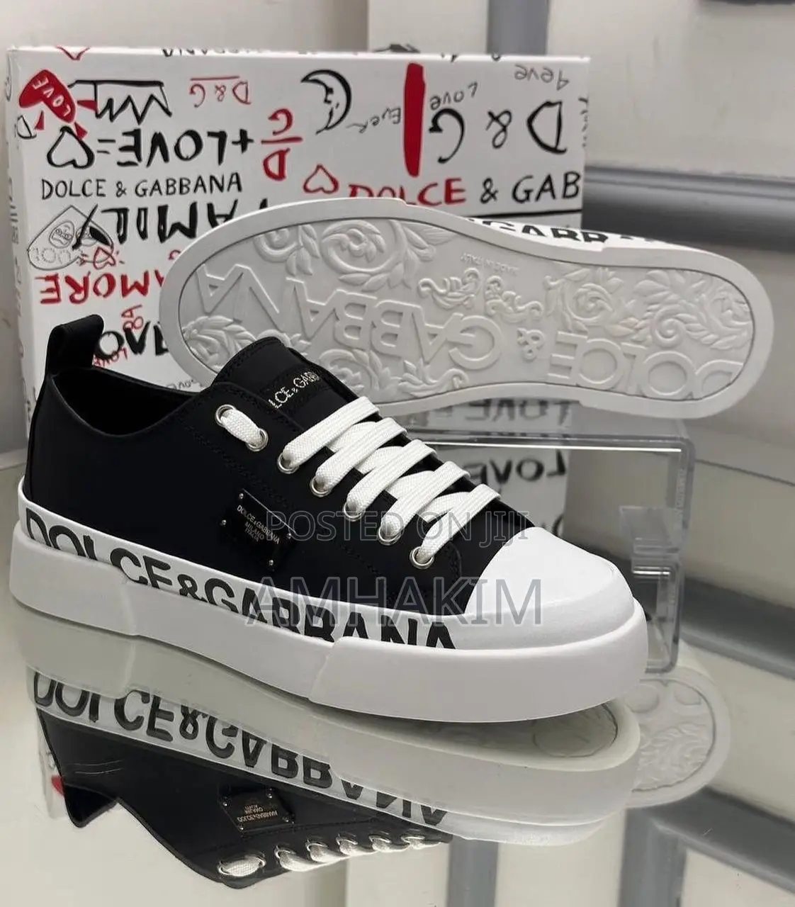 Classic Men's Designer Dolce Gabbana Low Sneakers in Stock