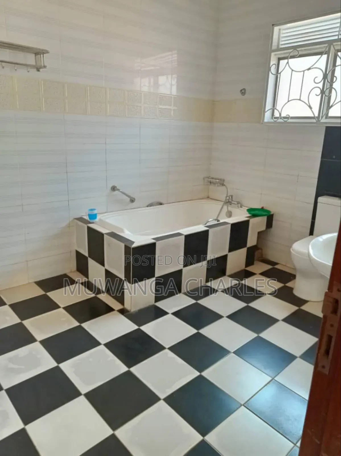 6bdrm Duplex in Fs Properties Ltd, Katabi for sale