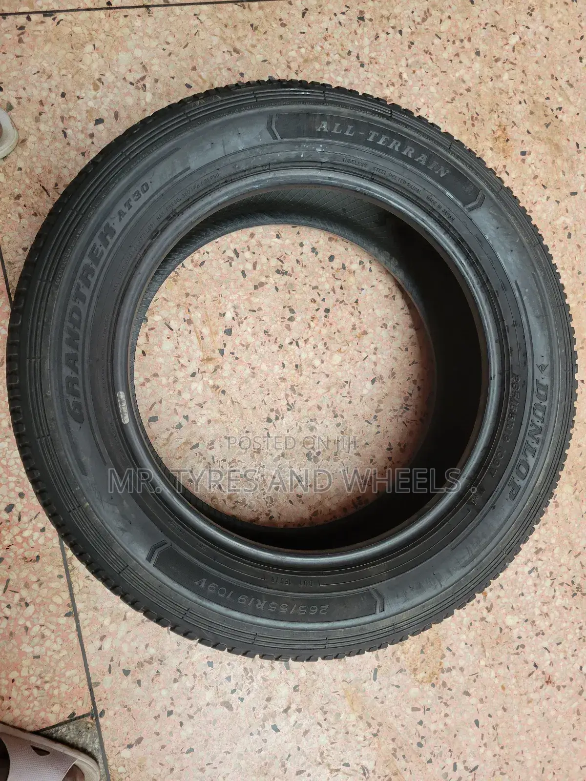265 55 R19 Dunlop Original Japan the Authorised Type .