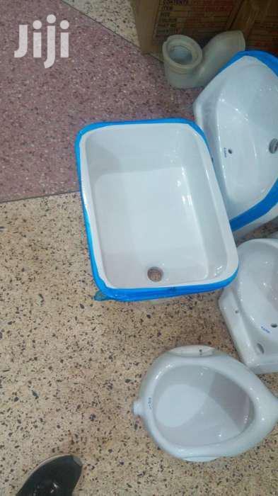 Dobbi/Laundry Sink