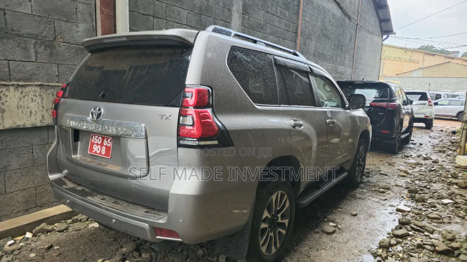 Toyota Land Cruiser Prado 2023 Gold