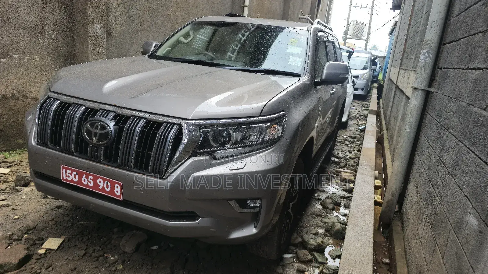 Toyota Land Cruiser Prado 2023 Gold