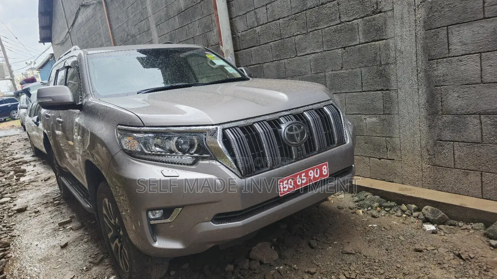 Toyota Land Cruiser Prado 2023 Gold