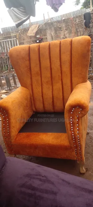 Single Sitter Classic Chair