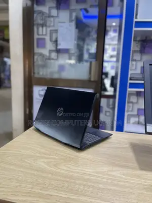 New Laptop HP Pavilion 15z 8GB Intel Core I5 SSD 512GB