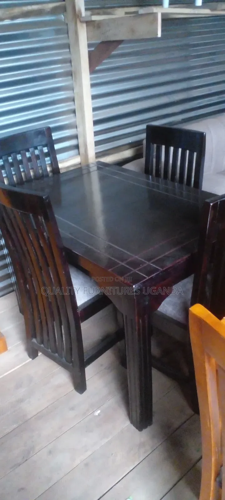 Classic 4 Sitter Dinning Table
