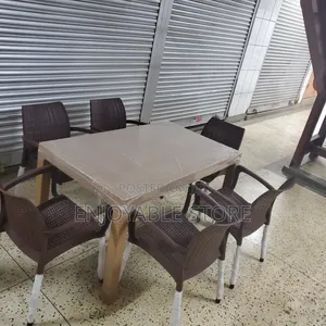 Set of Chairs and Table Plastic for Restaurant Dining/Bar