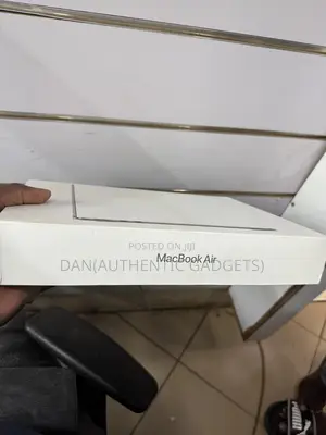 New Laptop Apple MacBook Air 2024 M3 13-Inch 8GB Apple M3 SSD 512GB