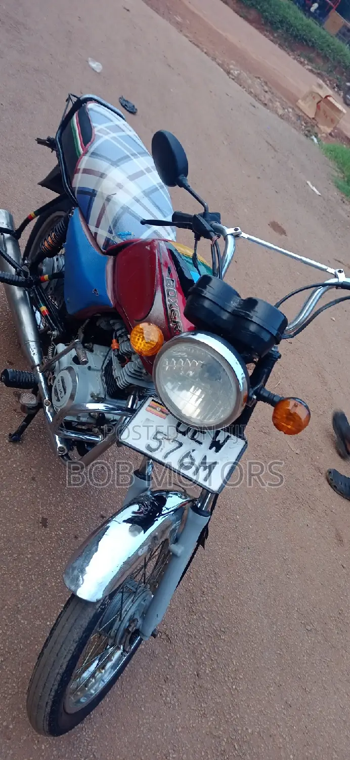 Bajaj Boxer 100 2023 Red