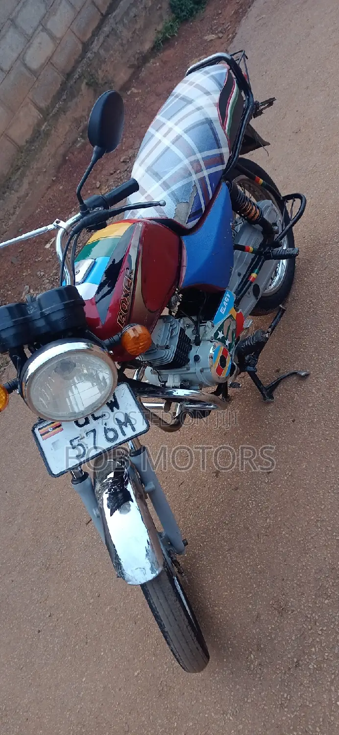 Bajaj Boxer 100 2023 Red