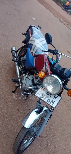Bajaj Boxer 100 2023 Red