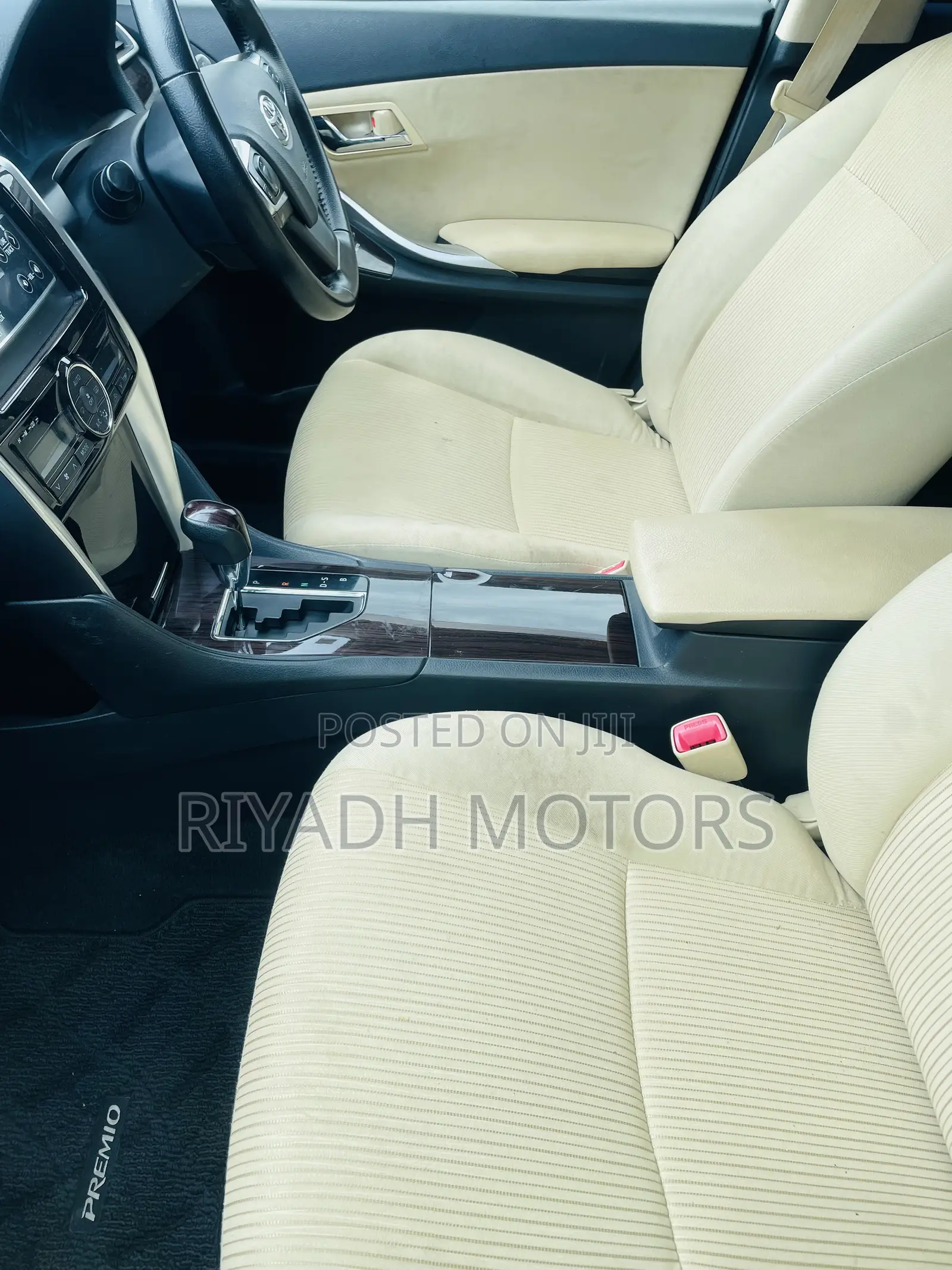 Toyota Premio 1.8 FWD 2018 Silver
