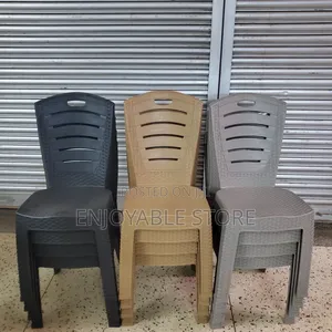 Plastic Chairs Plastic Chairs 3 _Ratten Colors