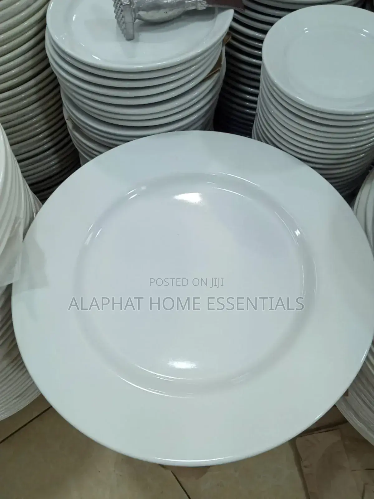 A Dozen of Breakable Plates