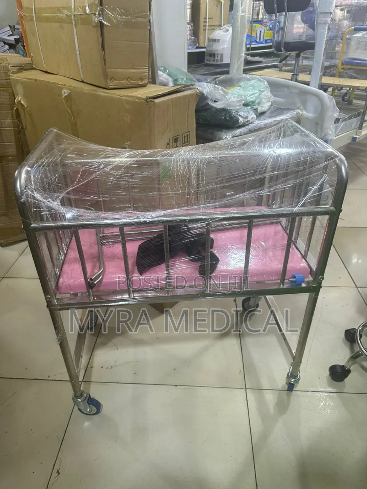 Hospital Baby Crib/ Baby Coat
