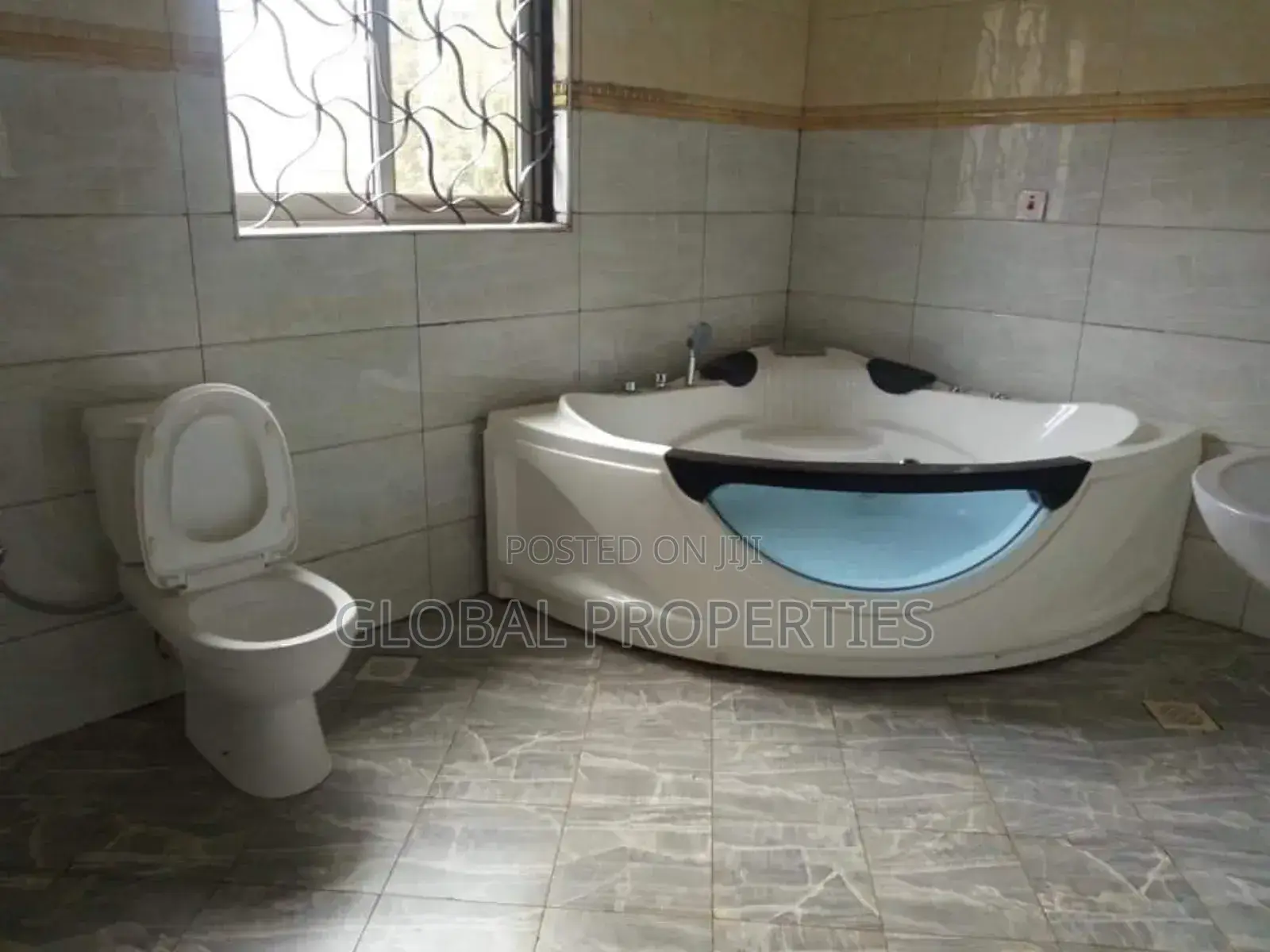 2bdrm Bungalow in Kyaliwajala, Central Division for rent