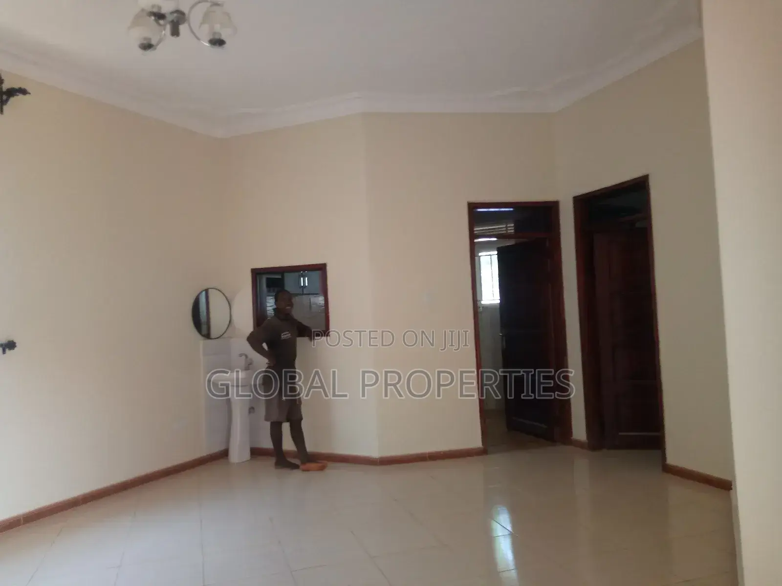2bdrm Bungalow in Kira Estate, Central Division for rent