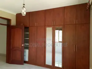 2bdrm Bungalow in Kira Estate, Central Division for rent