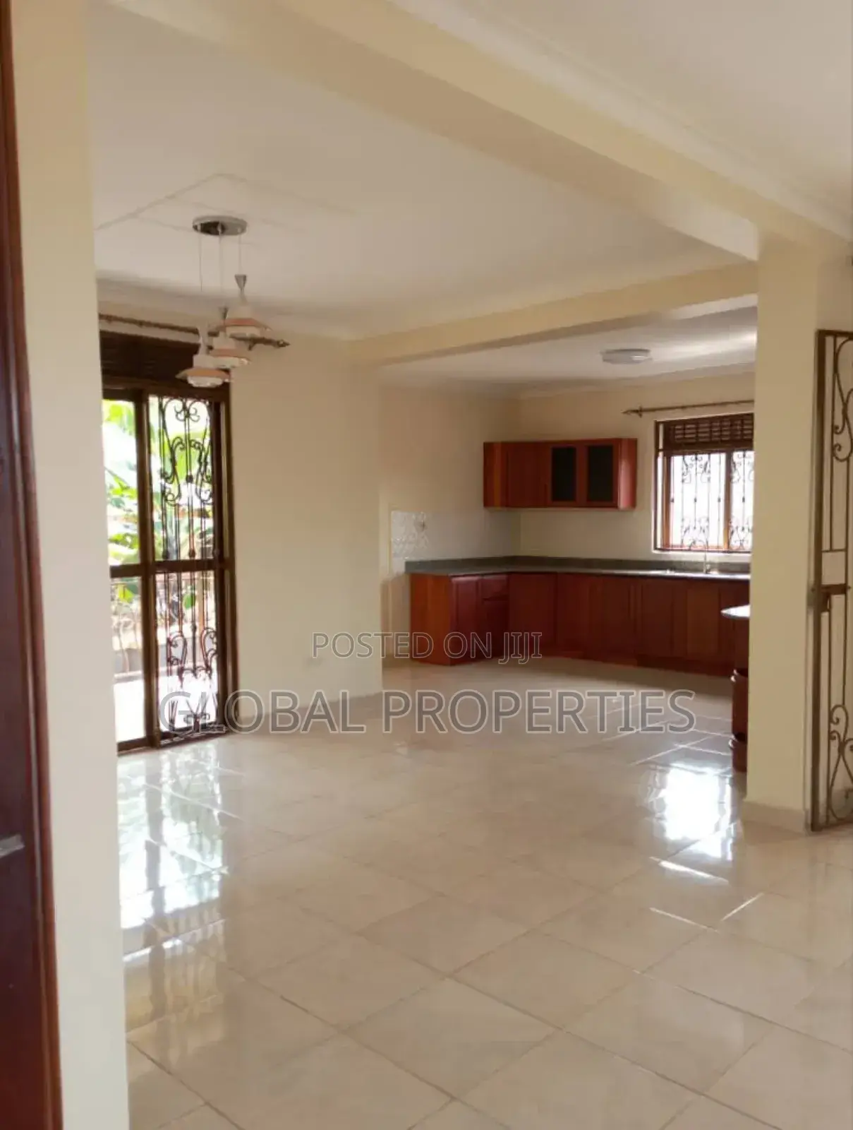 2bdrm Bungalow in Kira Estate, Central Division for rent