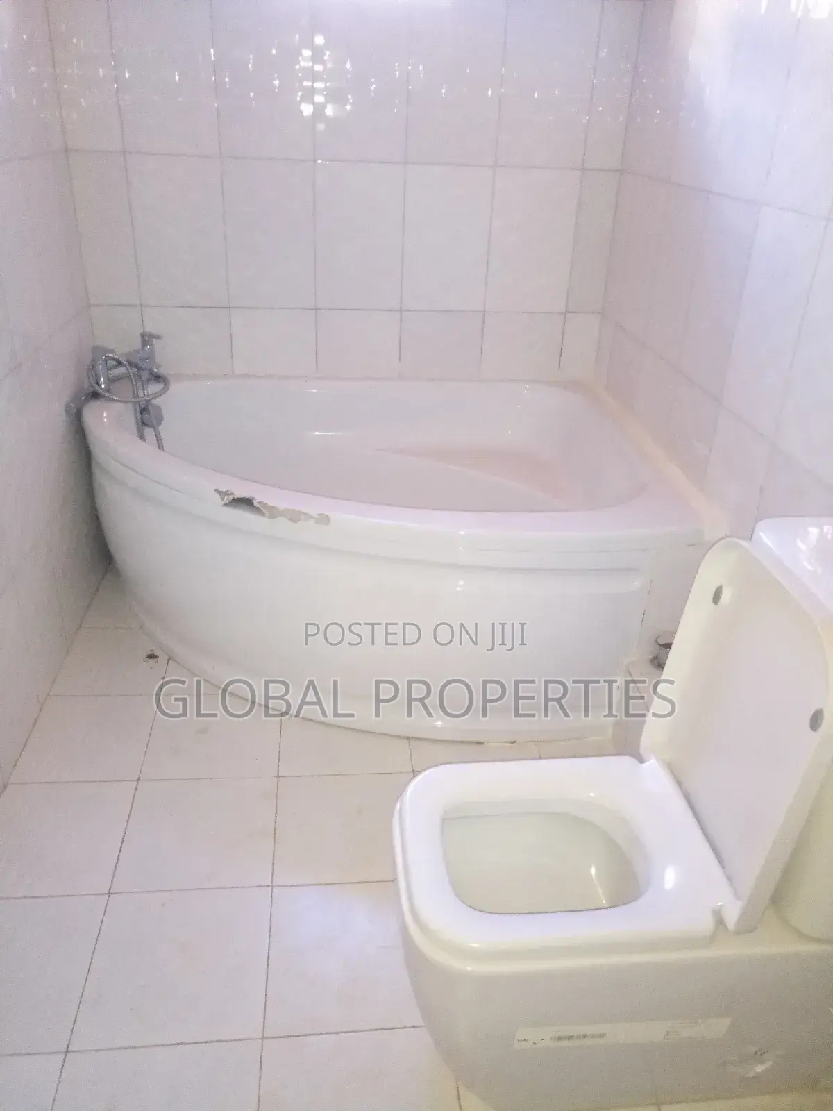 2bdrm Bungalow in Kira Estate, Central Division for rent