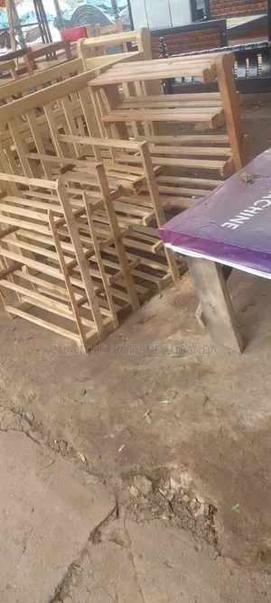 Shoe Rack in Natural Colour