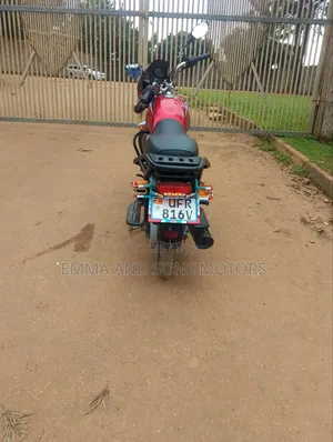 Photo - Bajaj Boxer 125 2023 Red