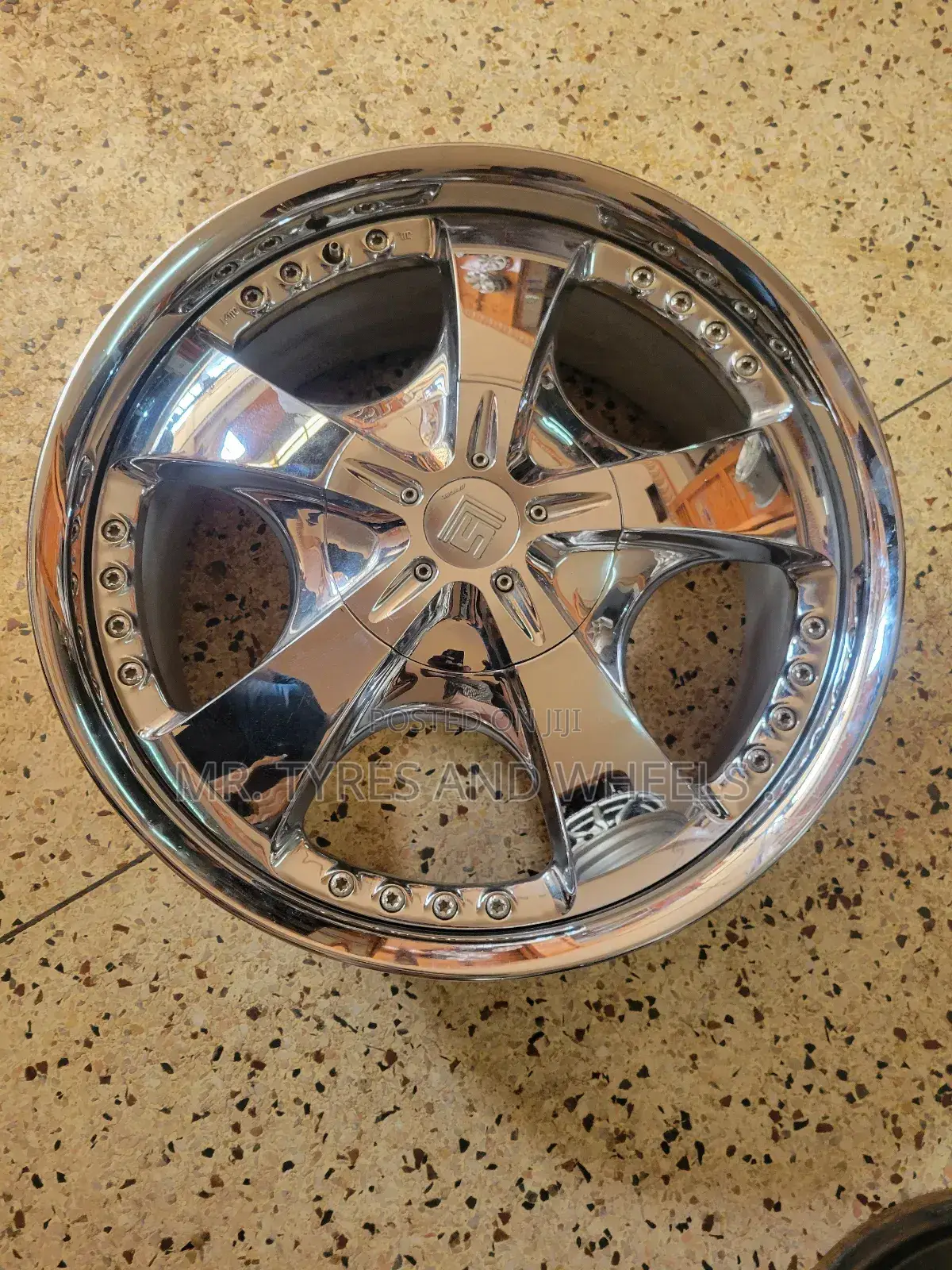 It's Size 20 N It's a Set  Crom Rims N Any Size N Disney