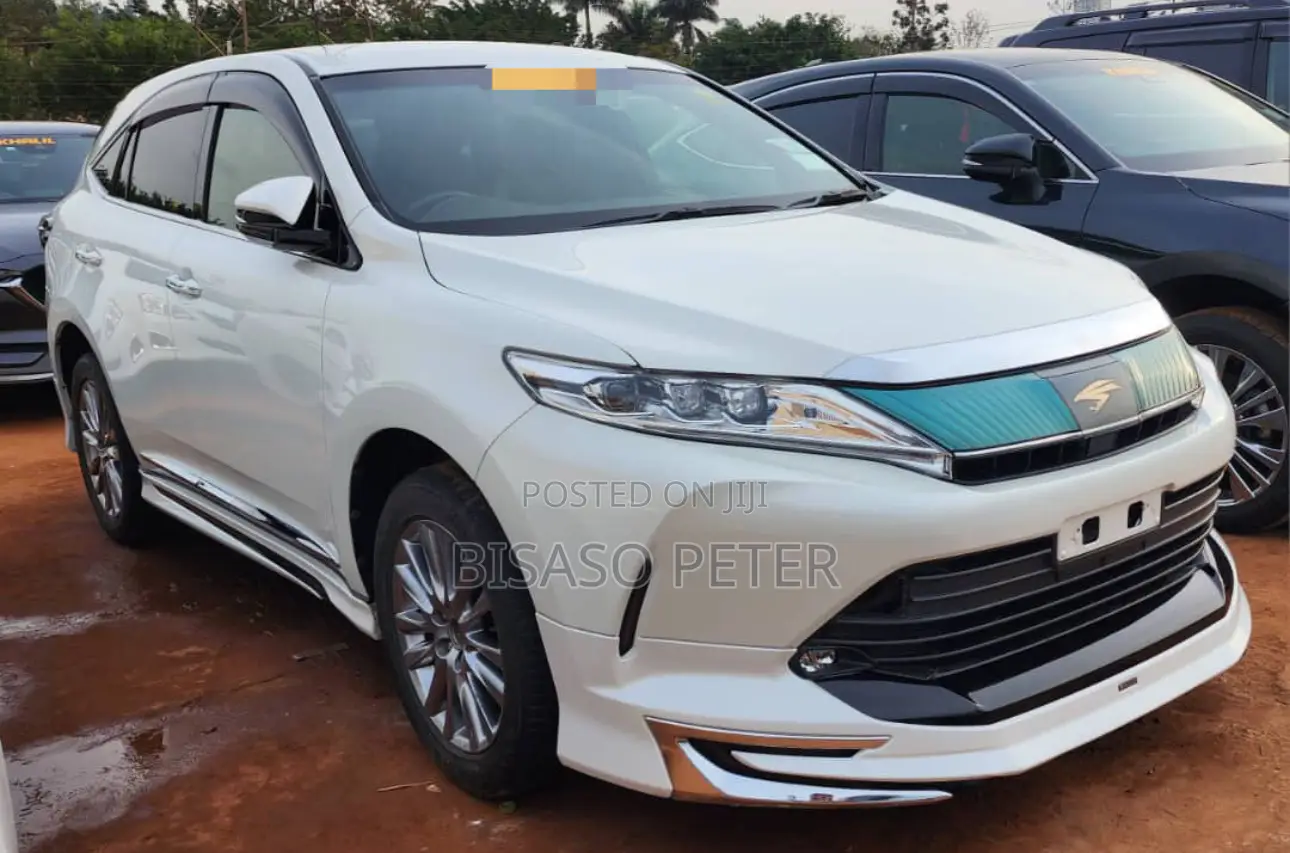 Toyota Harrier 2.0 2017 White