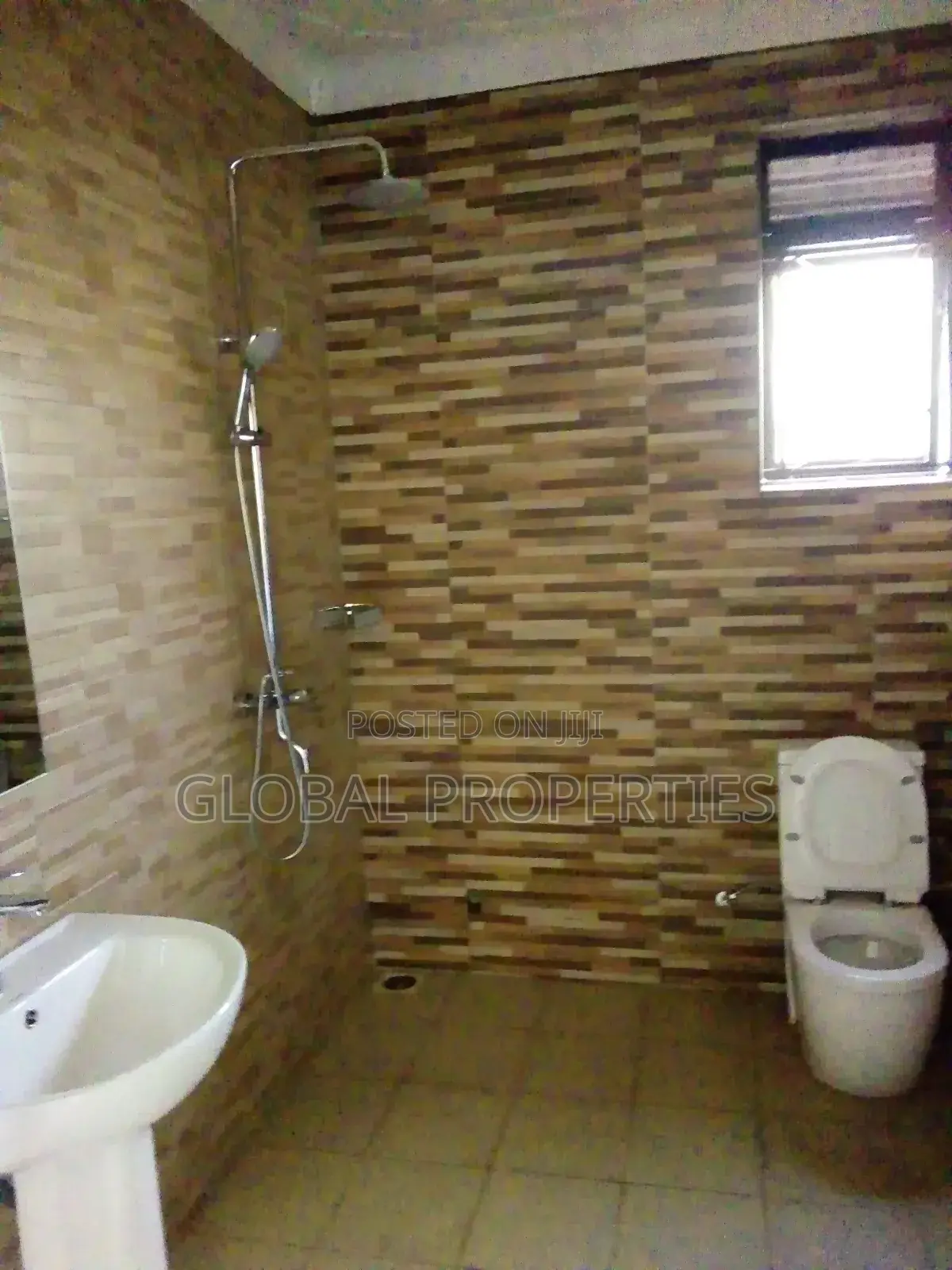 2bdrm Bungalow in Bweyogerere Buuto Rd, Central Division for rent