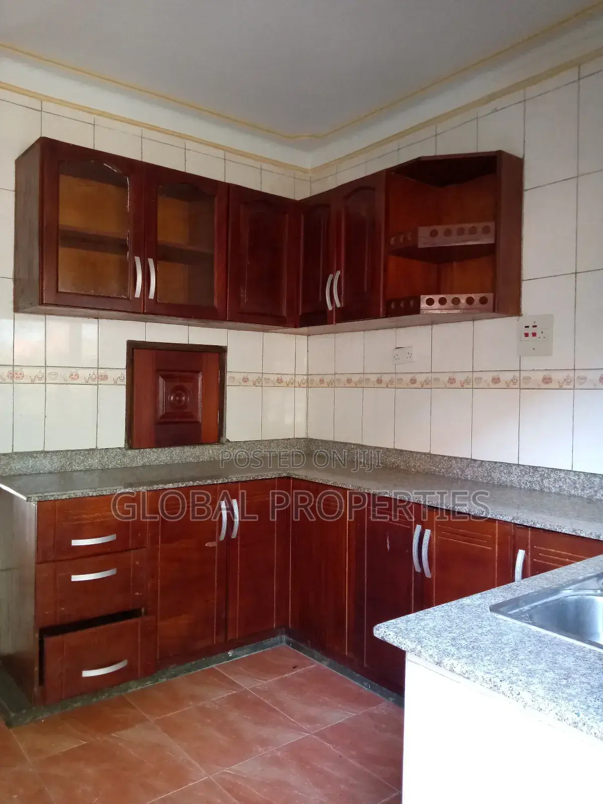 3bdrm Duplex in Najjera Buwate Rd, Central Division for rent