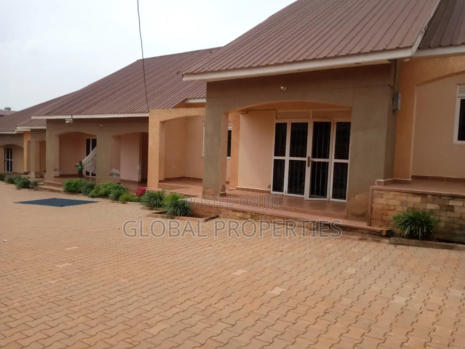 2bdrm Bungalow in Mbalwa Rd, Central Division for rent