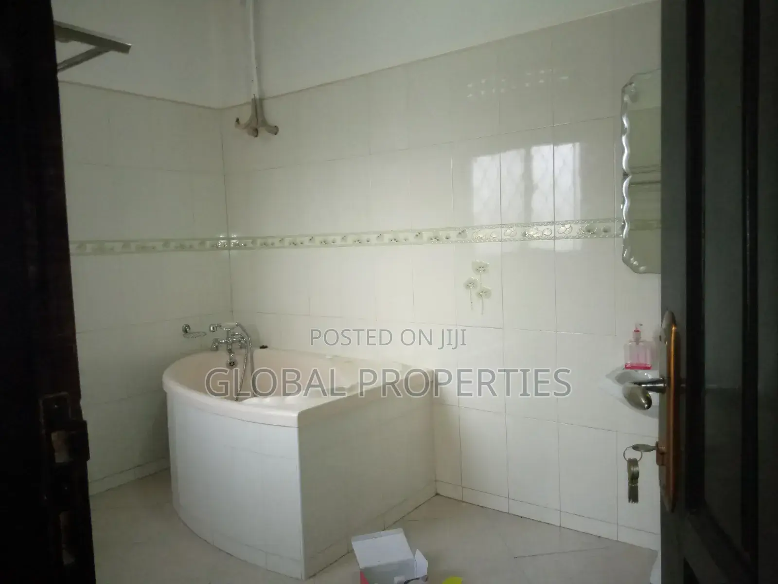 2bdrm Apartment in Naalya Estate, Central Division for rent