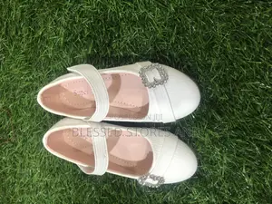 Girls Flat Closed Shoes